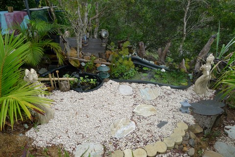 bassin d'eau du gîte du tour du monde noumea 