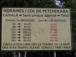 la route à horaire du col de petchekara en Nouvelle Calédonie 