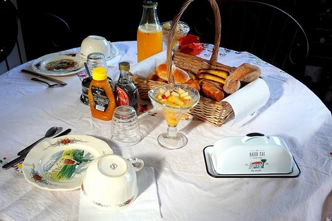 petit déjeuner au gîtye du tour du monde 