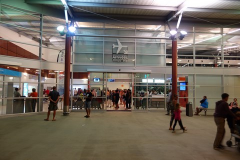 Hall arrivée de l'aeroport  International de Noumléa La Tontouta 