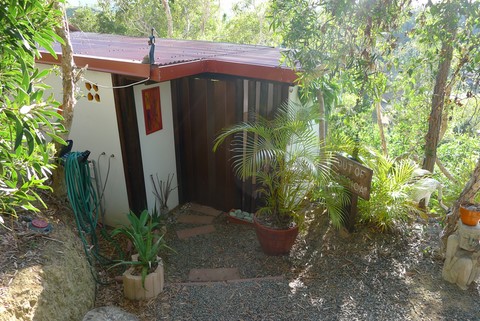chalet out of africa entrée gîte du tour du monde Noumea 