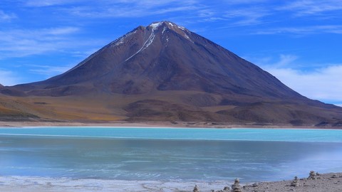 volcan licancabur en Bolivie 