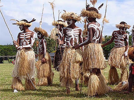 chemin kanak au gîte du Tour du Monde Noumea