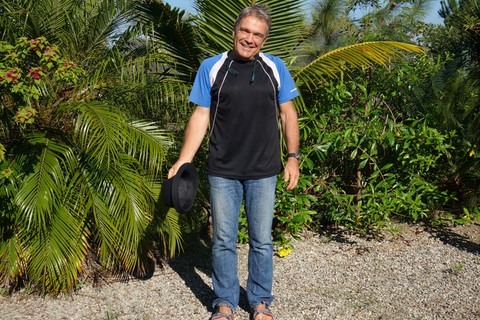 Jean Claude co-propriétaire du gîte du tour du monde en Nouvelle Calédonie 